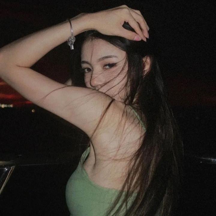 向阳花开并蒂霜